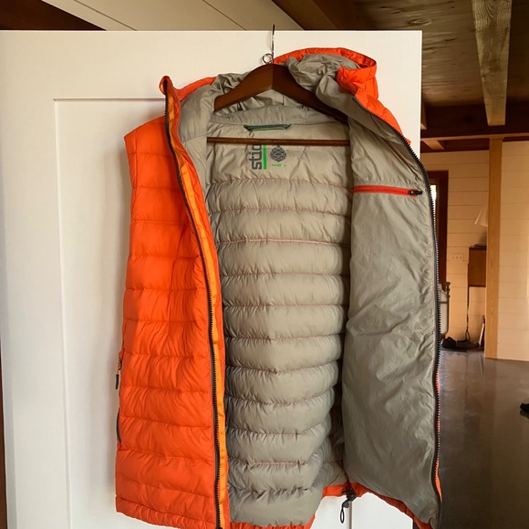 Stio Hometown Hooded Down Vest - Picture 3 of 3